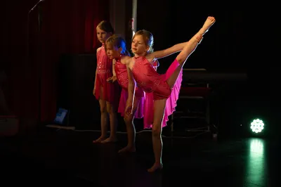 ART Kwadrat - Studio taneczno-wokalne